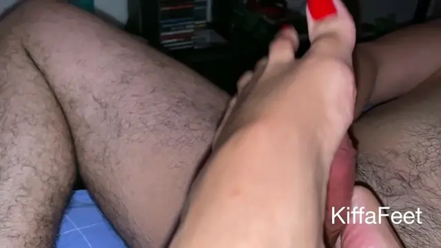 Poster: Long preview goddess kiffa footjob and toejob session Poster: Long preview goddess kiffa footjob and toejob session